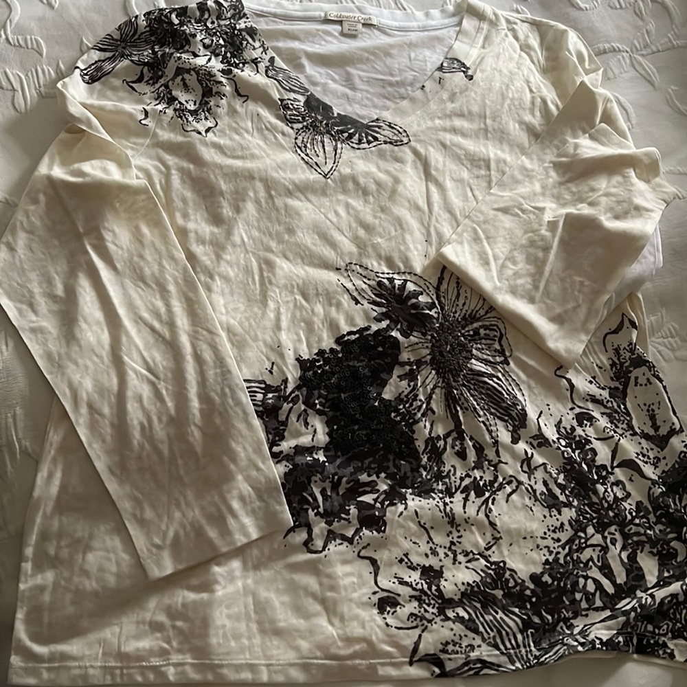 Tee shirts